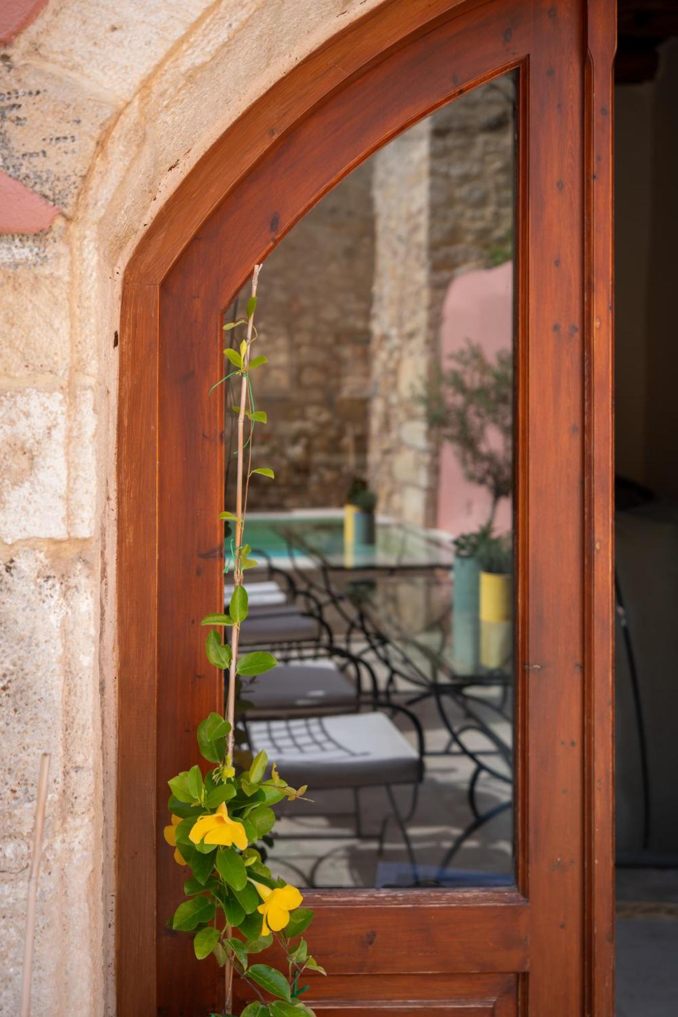 Phaedra Suites (Adults Only) Ретимно Екстериор снимка