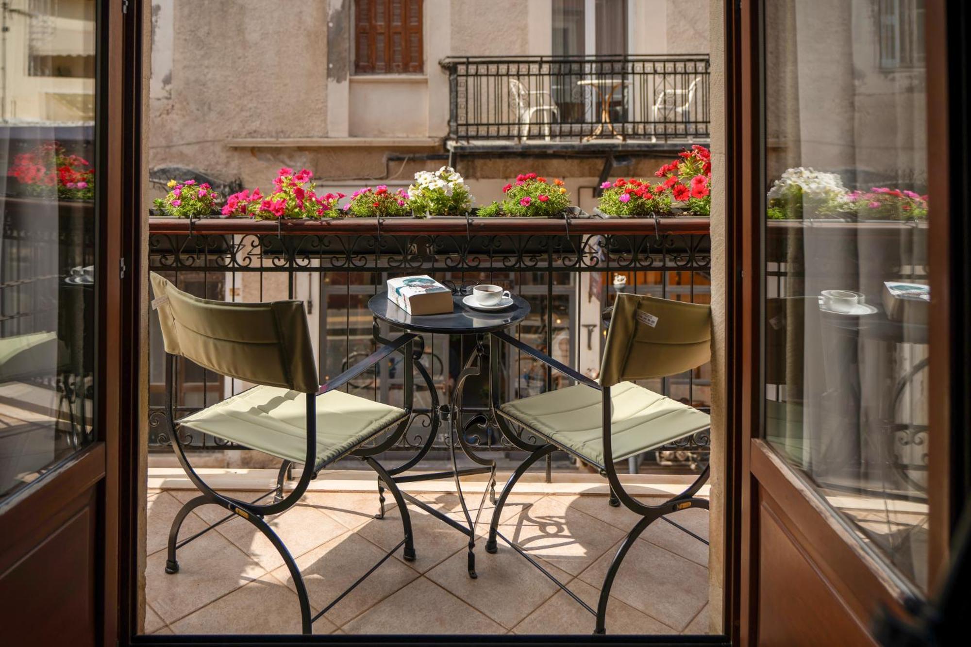Phaedra Suites (Adults Only) Ретимно Екстериор снимка