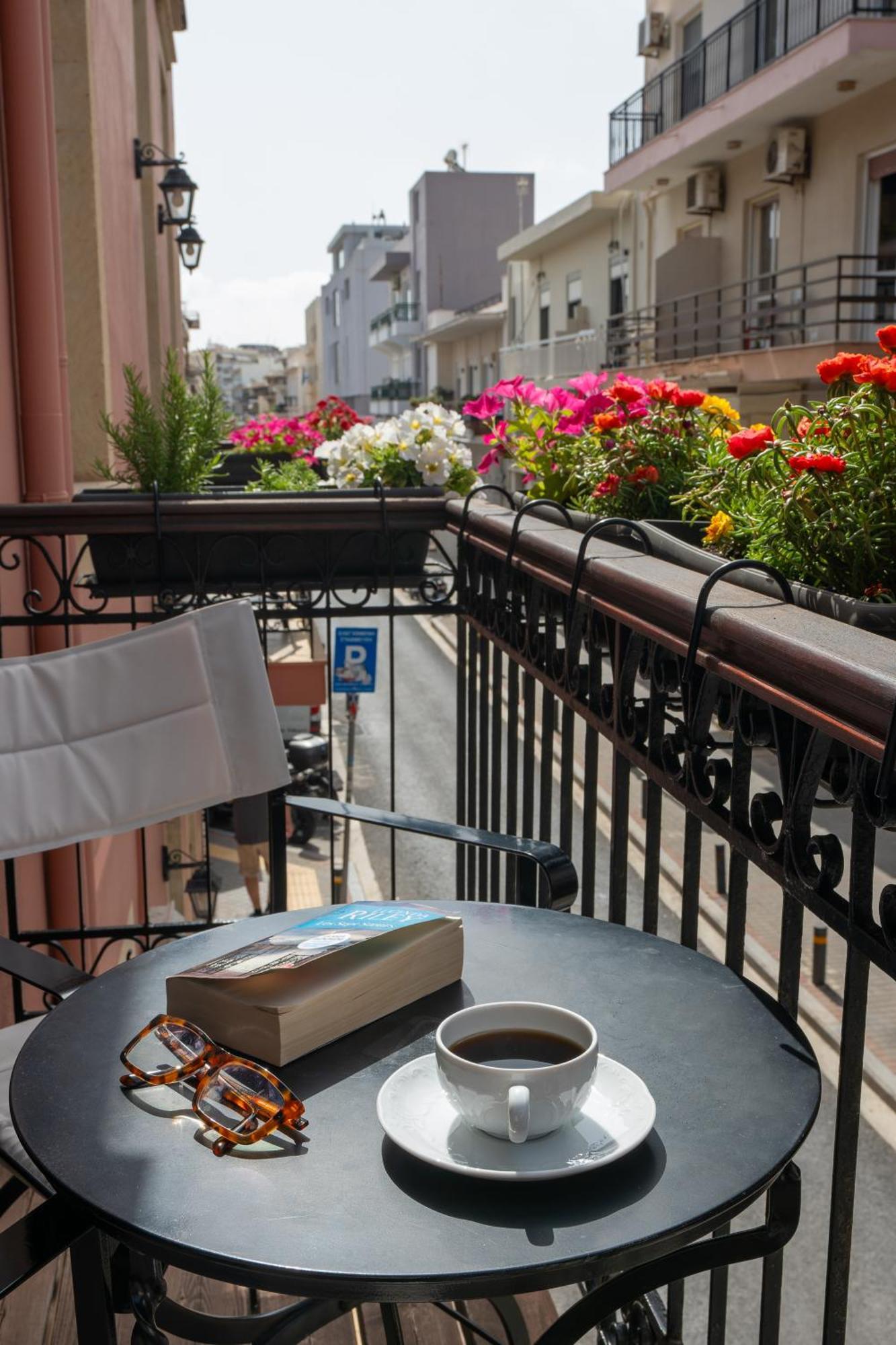 Phaedra Suites (Adults Only) Ретимно Екстериор снимка